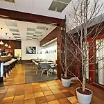 Adamantino Hotel