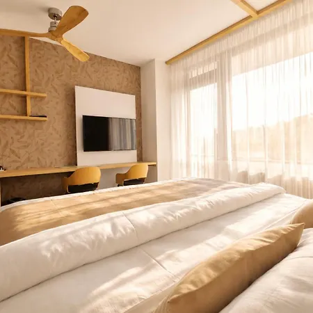 Adamantino Hotel Luhacovice