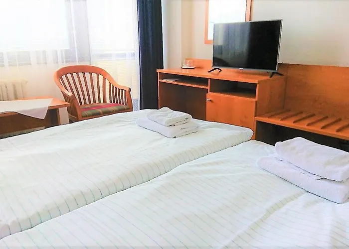 Hotel Adamantino