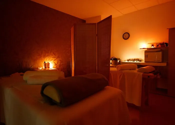 Hotell Adamantino 3*