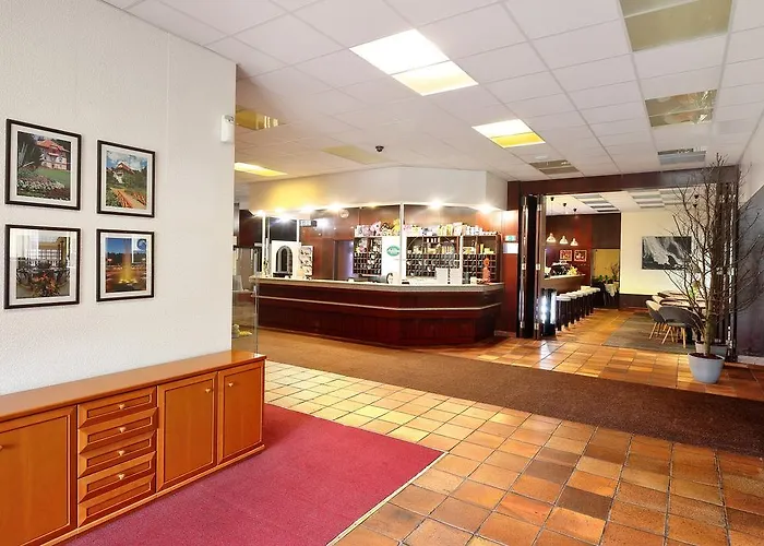 Hotell Adamantino 3*